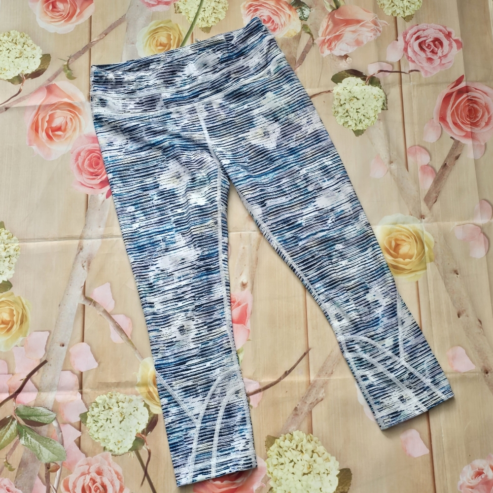 Lululemon true self capris